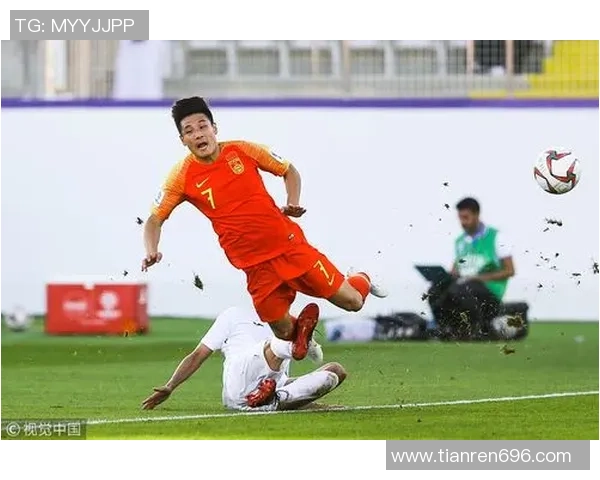 上海海港迎战武汉三镇激战正酣 双方全力争夺胜利荣耀