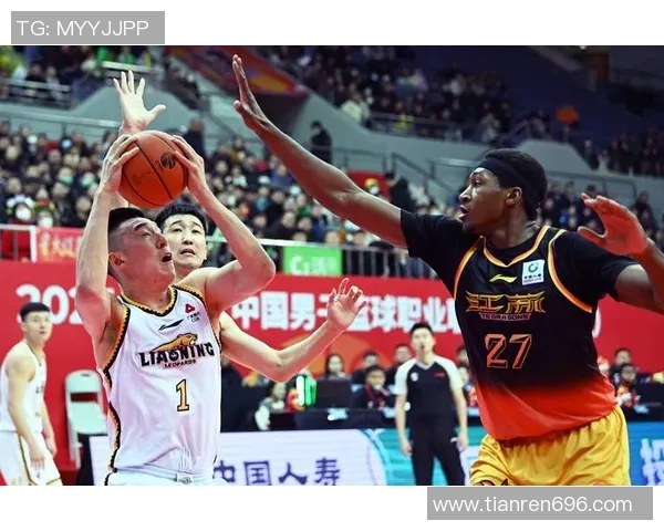 江苏肯帝亚与青岛国信激战正酣 赛场风云再起篮球魅力尽展 江苏肯帝亚与青岛国信激战正酣 赛场风云再起篮球魅力尽展